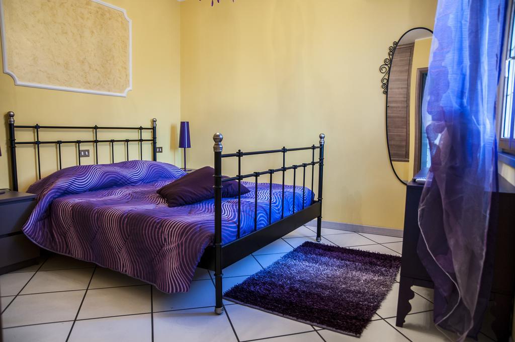 Casale Delle Rose B&B Fattoria Montepagano Bilik gambar