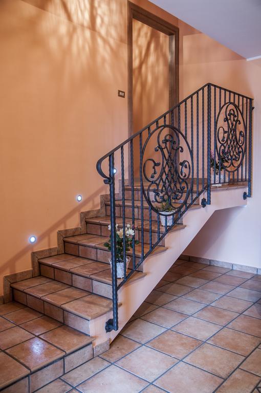 Casale Delle Rose B&B Fattoria Montepagano Luaran gambar