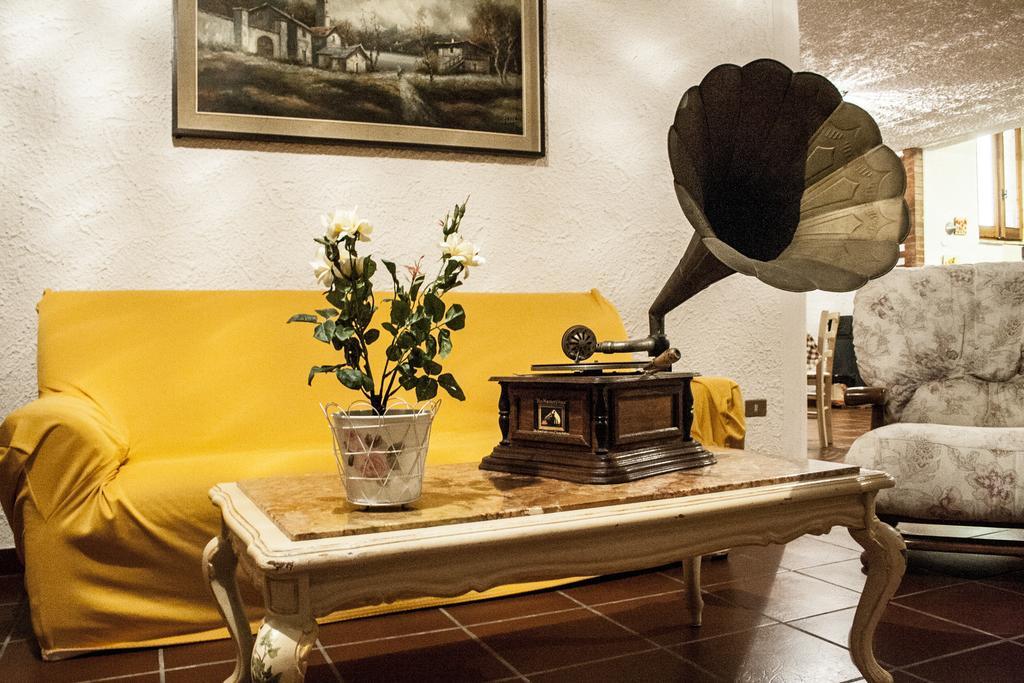 Casale Delle Rose B&B Fattoria Montepagano Luaran gambar