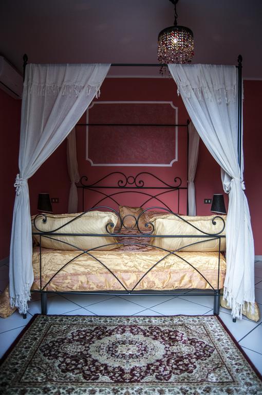 Casale Delle Rose B&B Fattoria Montepagano Luaran gambar